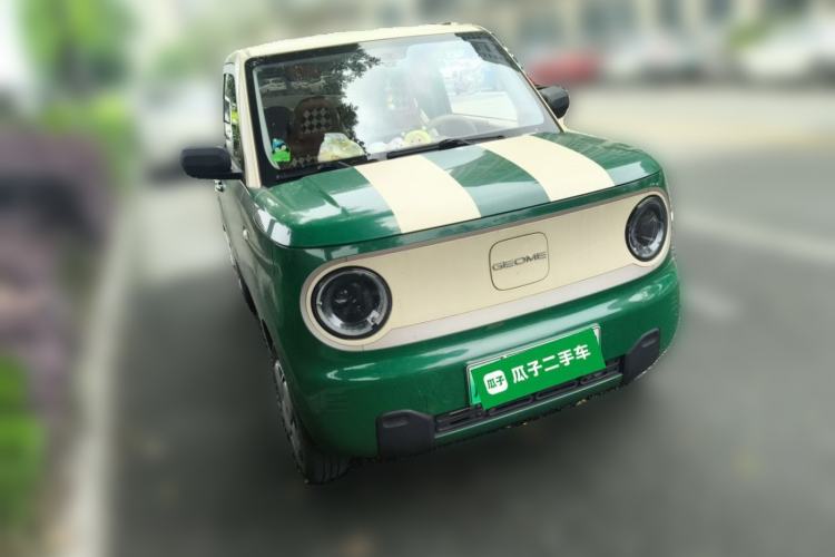 Used Geely Galaxy Panda 2023 Panda Mini 200km Endurance Bear Front Right 45 Deg