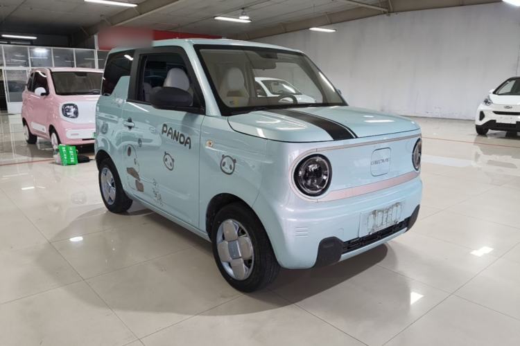 Used Geely Galaxy Panda 2023 Panda Mini 200km Endurance Bear Front Right 45 Deg