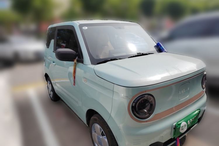 Used Geely Galaxy Panda 2023 Panda Mini 200km Endurance Bear Front Right 45 Deg