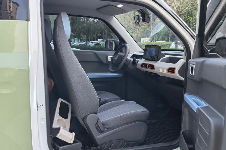Used Geely Galaxy Panda 2023 Panda Mini 200km Endurance Bear Interior 2