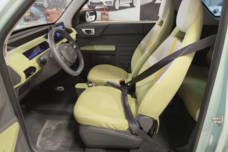 Used Geely Galaxy Panda 2023 Panda Mini 200km Endurance Bear Left Front Seat