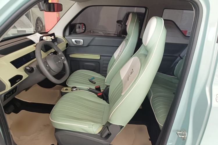 Used Geely Galaxy Panda 2023 Panda Mini 200km Endurance Bear Left Front Seat