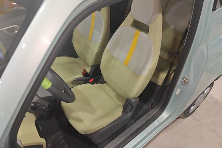 Used Geely Galaxy Panda 2023 Panda Mini 200km Endurance Bear Left Front Seat