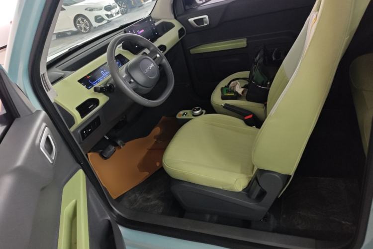 Used Geely Galaxy Panda 2023 Panda Mini 200km Endurance Bear Left Front Seat
