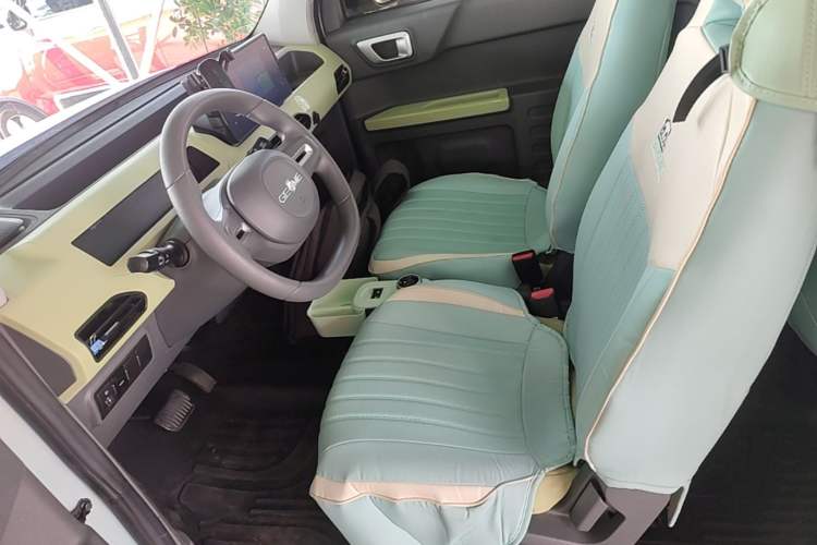 Used Geely Galaxy Panda 2023 Panda Mini 200km Endurance Bear Left Front Seat