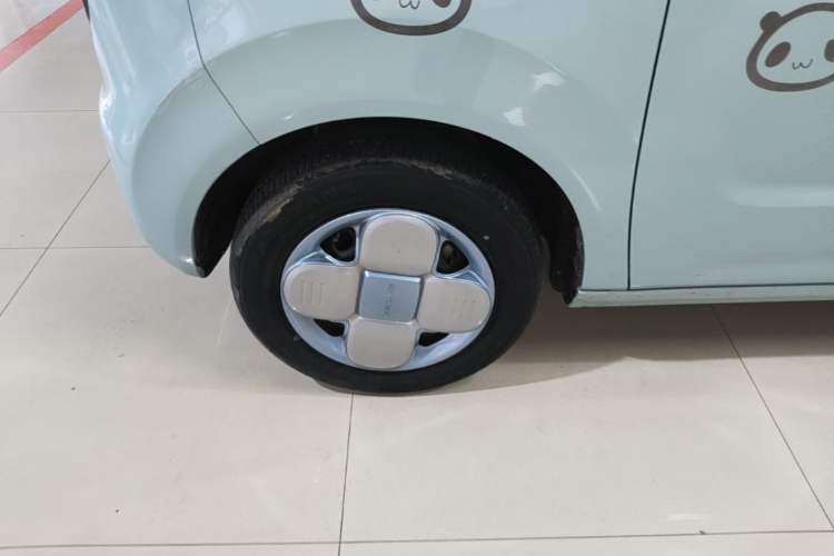 Used Geely Galaxy Panda 2023 Panda Mini 200km Endurance Bear Left Front Wheel Hub