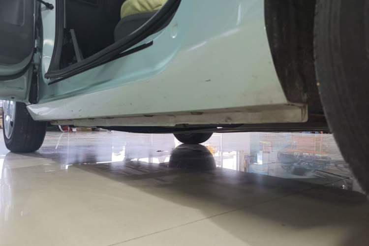 Used Geely Galaxy Panda 2023 Panda Mini 200km Endurance Bear Left Side Sill
