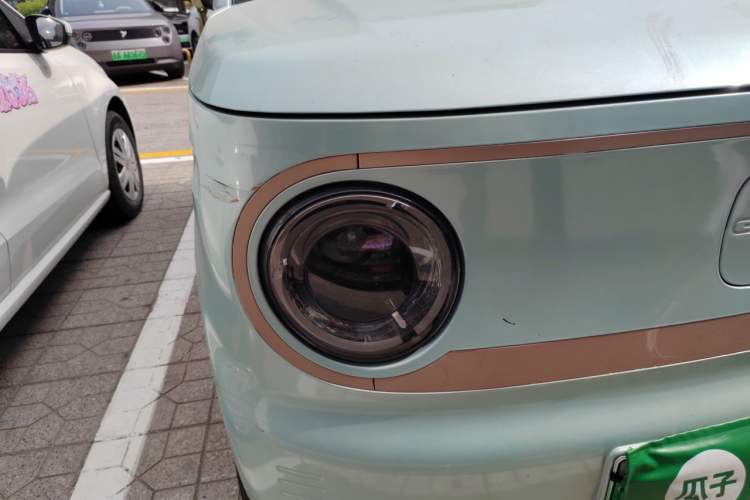 Used Geely Galaxy Panda 2023 Panda Mini 200km Endurance Bear Right Front Headlight