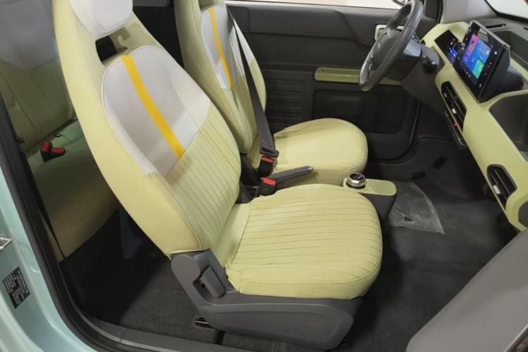 Used Geely Galaxy Panda 2023 Panda Mini 200km Endurance Bear Right Front Seat