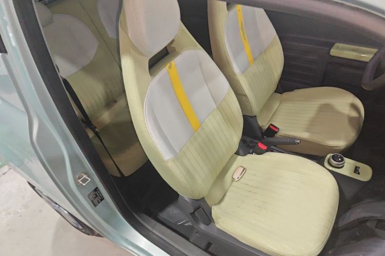 Used Geely Galaxy Panda 2023 Panda Mini 200km Endurance Bear Right Front Seat