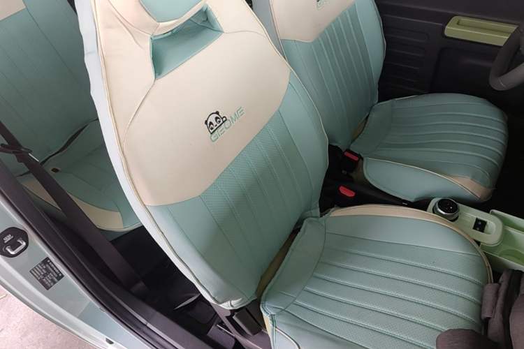 Used Geely Galaxy Panda 2023 Panda Mini 200km Endurance Bear Right Front Seat