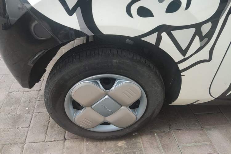Used Geely Galaxy Panda 2023 Panda Mini 200km Endurance Bear Right Rear Wheel Hub