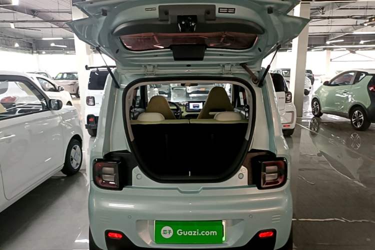 Used Geely Galaxy Panda 2023 Panda Mini 200km Endurance Bear Trunk