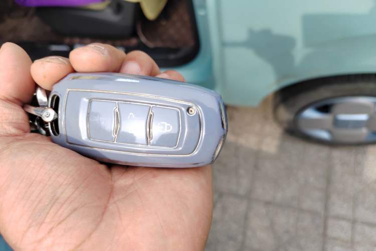 Used Geely Galaxy Panda 2023 Panda Mini 200km Endurance Bear Vehicle Key