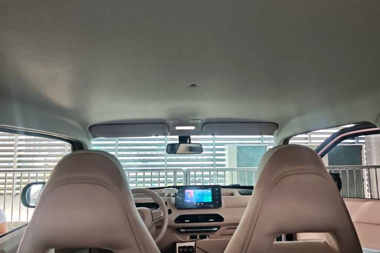 Used Geely Galaxy Panda 2023 Panda Mini 200km Endurance Bear Headliner