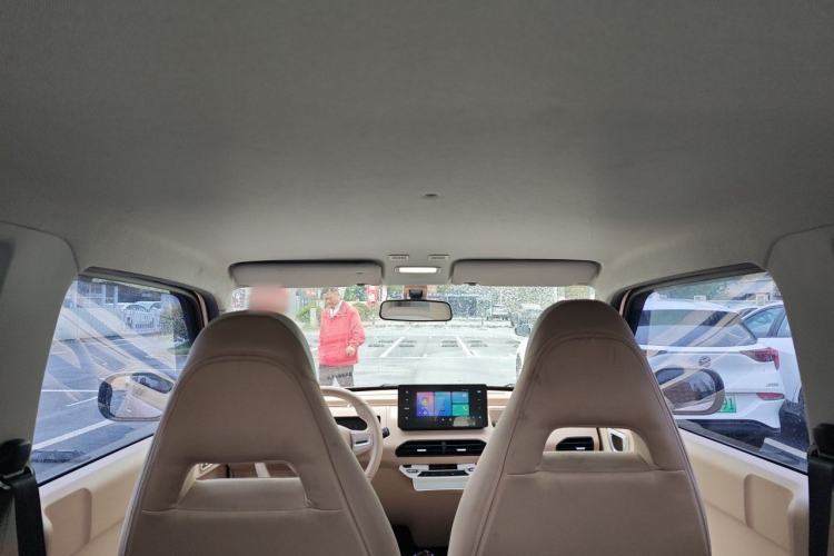 Used Geely Galaxy Panda 2023 Panda Mini 200km Endurance Bear Headliner