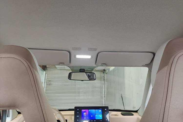 Used Geely Galaxy Panda 2023 Panda Mini 200km Endurance Bear Headliner