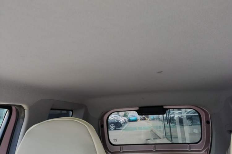 Used Geely Galaxy Panda 2023 Panda Mini 200km Endurance Bear Headliner