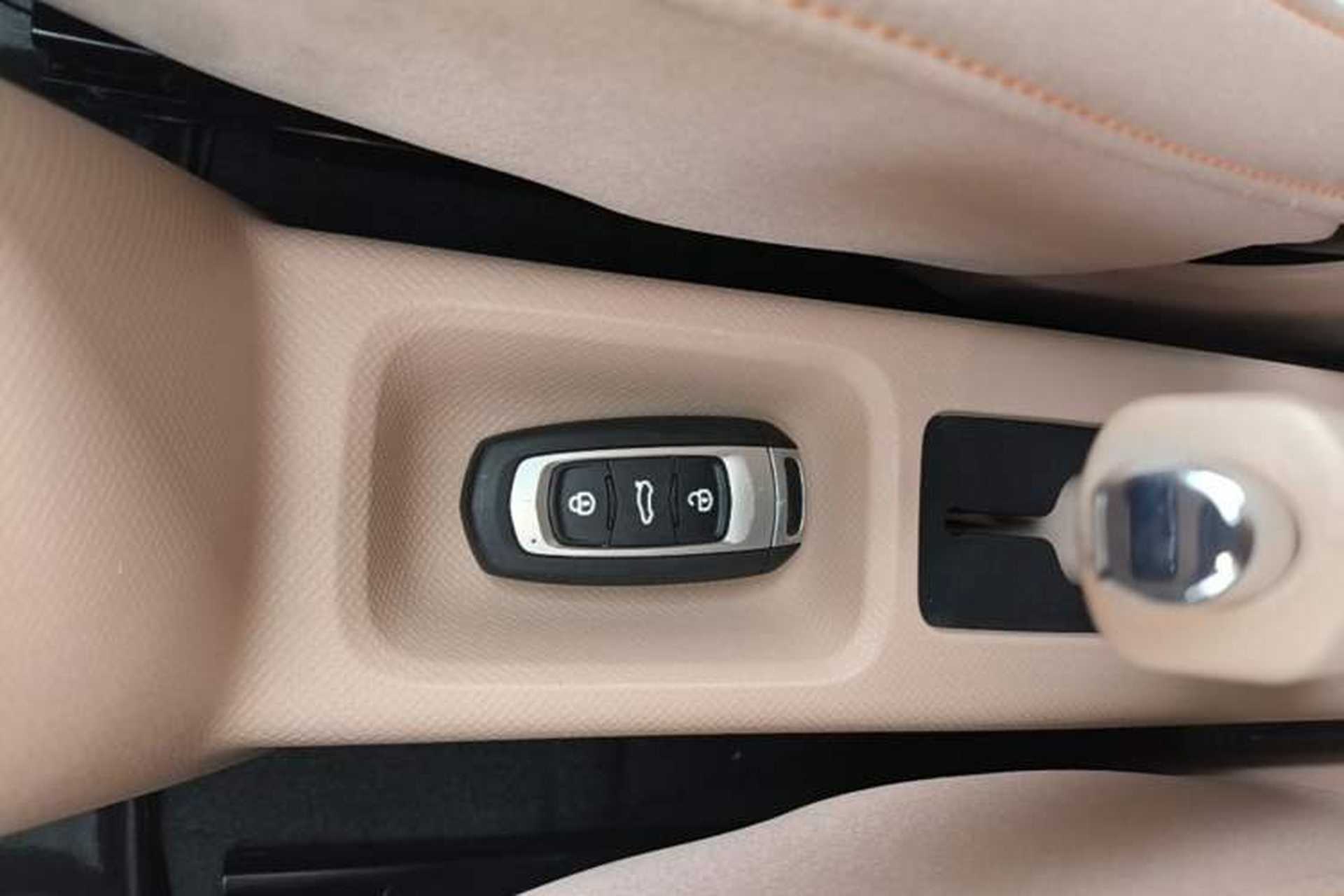 Used Geely Galaxy Panda 2023 Panda Mini 200km Endurance Bear Interior 1