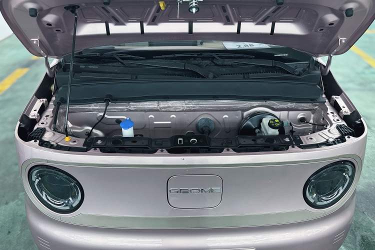Used Geely Galaxy Panda 2023 Panda Mini 200km Endurance Bear Interior 3