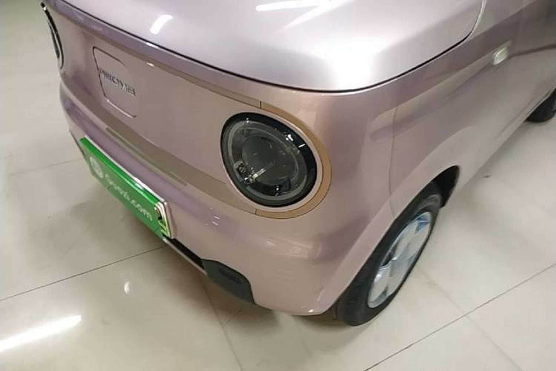 Used Geely Galaxy Panda 2023 Panda Mini 200km Endurance Bear Left Front Headlight