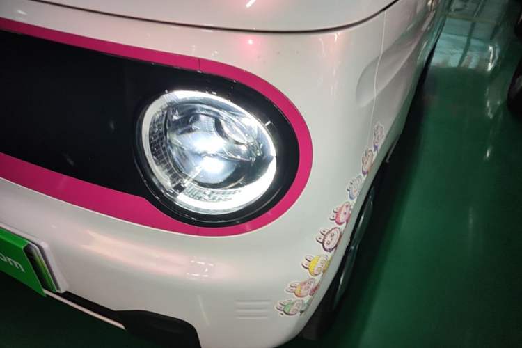 Used Geely Galaxy Panda 2023 Panda Mini 200km Dynamic Bear Left Front Headlight