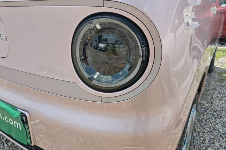 Used Geely Galaxy Panda 2023 Panda Mini 200km Endurance Bear Left Front Headlight