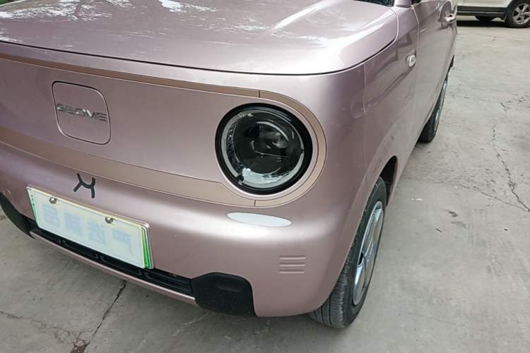 Used Geely Galaxy Panda 2023 Panda Mini 200km Endurance Bear Left Front Headlight