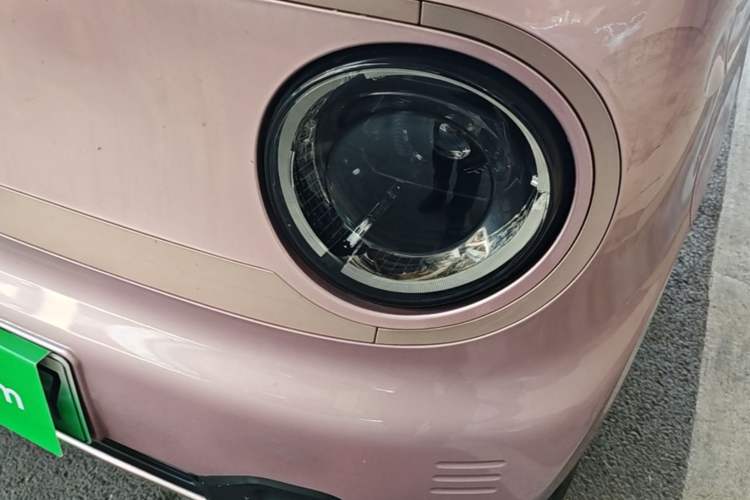 Used Geely Galaxy Panda 2023 Panda Mini 200km Endurance Bear Left Front Headlight