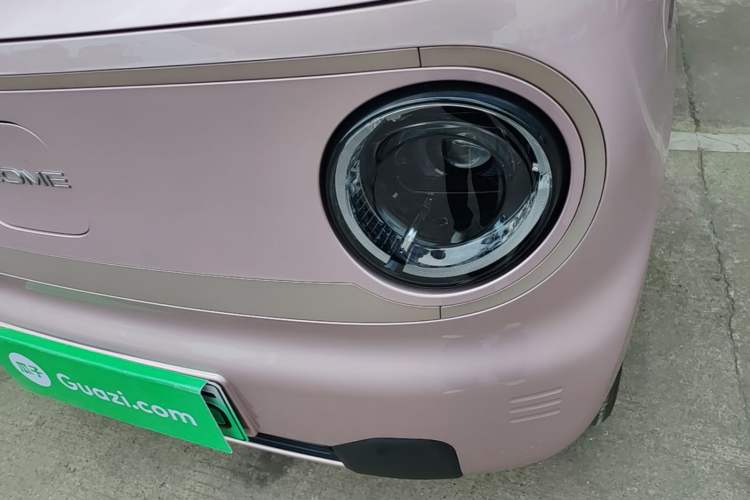Used Geely Galaxy Panda 2023 Panda Mini 200km Endurance Bear Left Front Headlight
