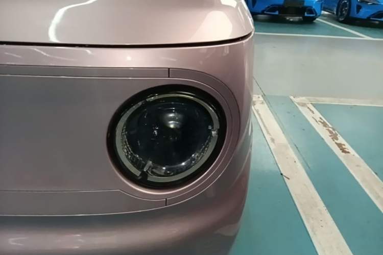 Used Geely Galaxy Panda 2023 Panda Mini 200km Endurance Bear Left Front Headlight
