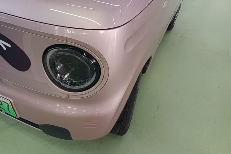 Used Geely Galaxy Panda 2023 Panda Mini 200km Endurance Bear Left Front Headlight