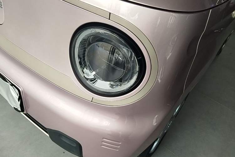 Used Geely Galaxy Panda 2023 Panda Mini 120km Cute Bear Left Front Headlight