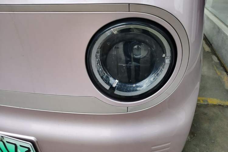 Used Geely Galaxy Panda 2023 Panda Mini 200km Endurance Bear Left Front Headlight