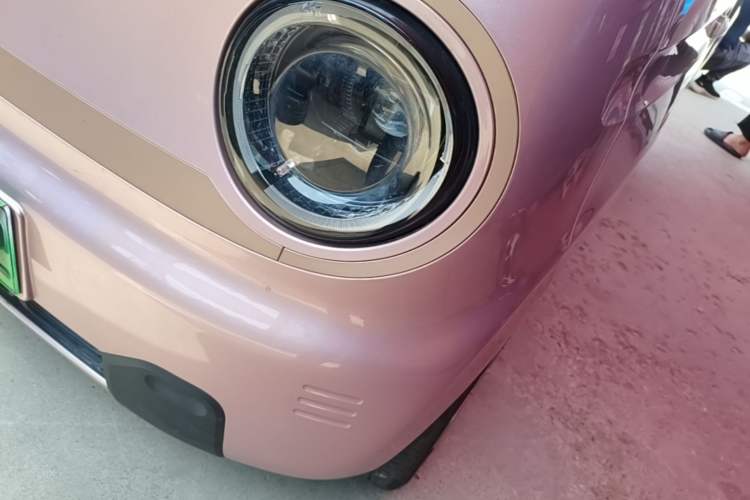 Used Geely Galaxy Panda 2023 Panda Mini 200km Endurance Bear Left Front Headlight