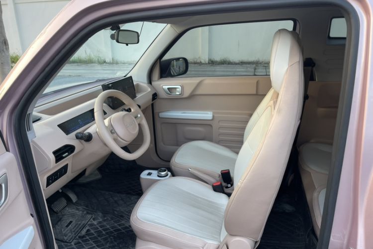 Used Geely Galaxy Panda 2023 Panda Mini 200km Endurance Bear Left Front Seat