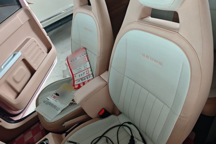Used Geely Galaxy Panda 2023 Panda Mini 200km Endurance Bear Left Front Seat