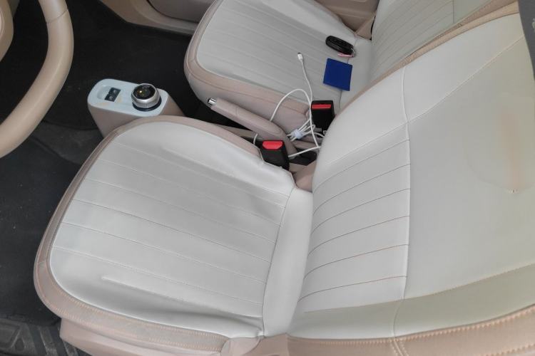 Used Geely Galaxy Panda 2023 Panda Mini 200km Endurance Bear Left Front Seat