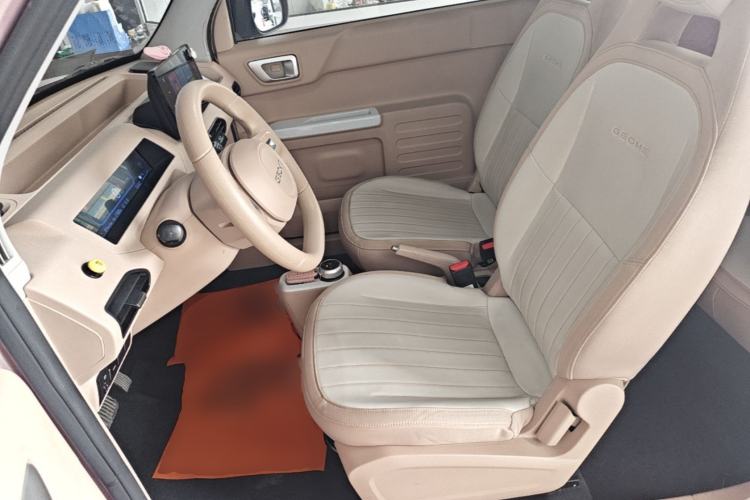Used Geely Galaxy Panda 2023 Panda Mini 200km Endurance Bear Left Front Seat