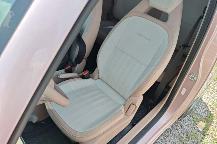 Used Geely Galaxy Panda 2023 Panda Mini 200km Endurance Bear Left Front Seat
