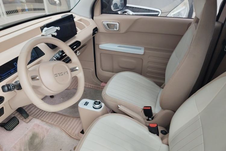 Used Geely Galaxy Panda 2023 Panda Mini 200km Endurance Bear Left Front Seat