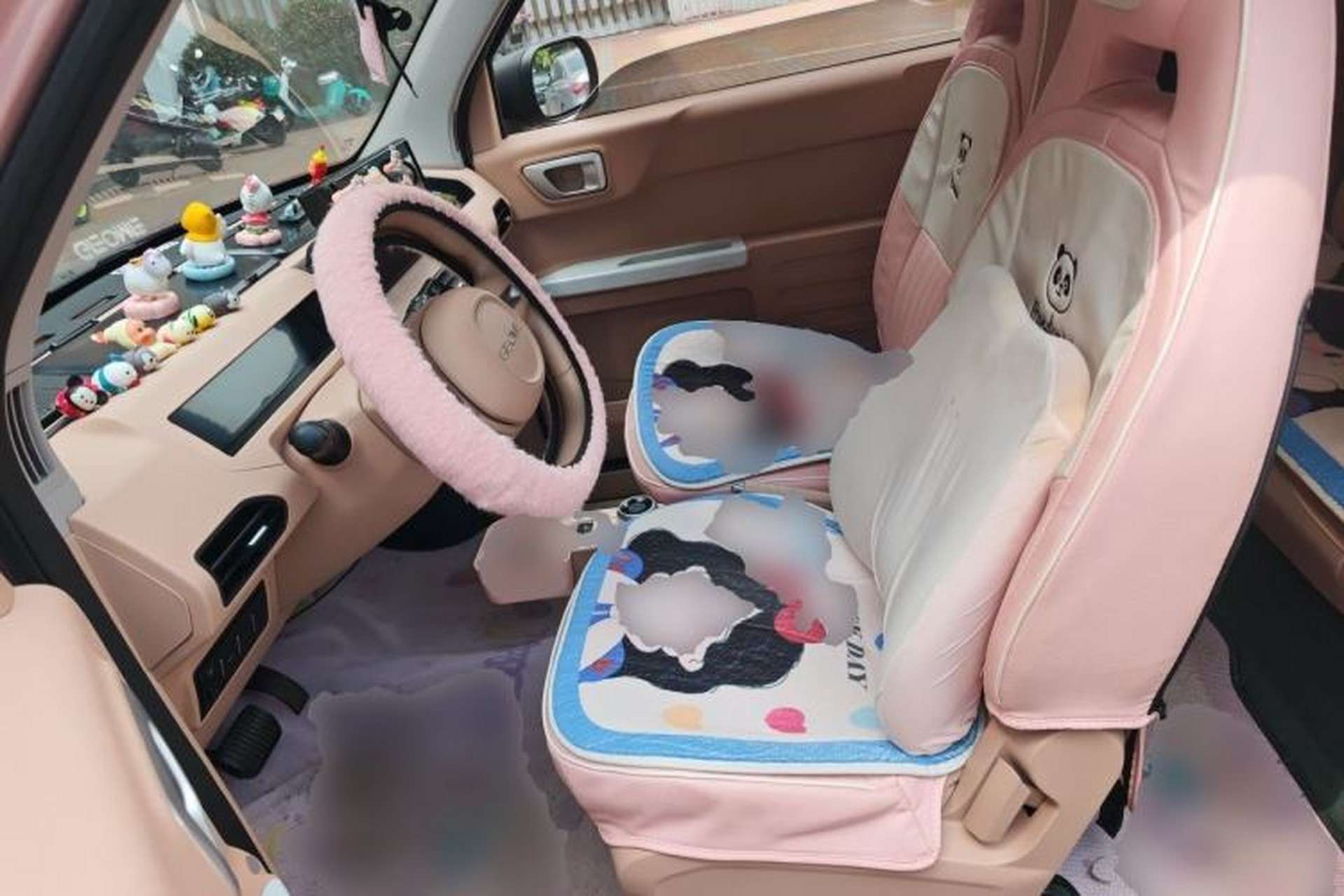 Used Geely Galaxy Panda 2023 Panda Mini 200km Endurance Bear Left Front Seat