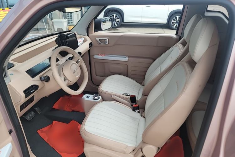 Used Geely Galaxy Panda 2023 Panda Mini 200km Endurance Bear Left Front Seat
