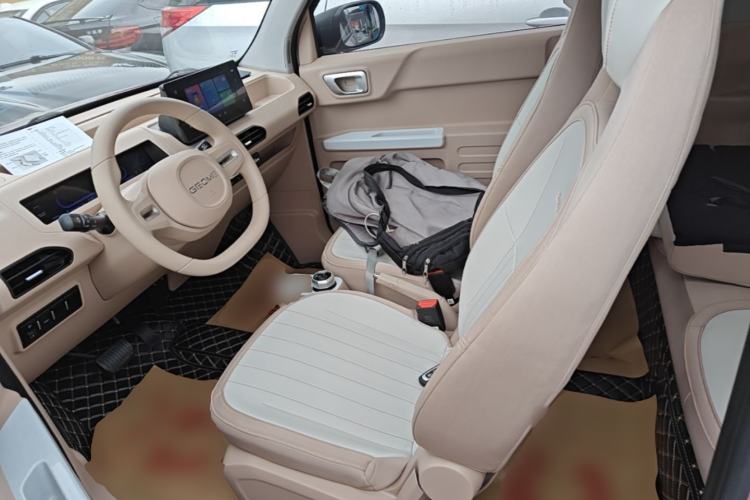 Used Geely Galaxy Panda 2023 Panda Mini 200km Endurance Bear Left Front Seat
