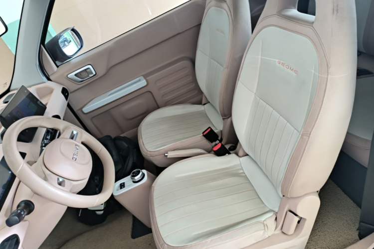 Used Geely Galaxy Panda 2023 Panda Mini 200km Endurance Bear Left Front Seat