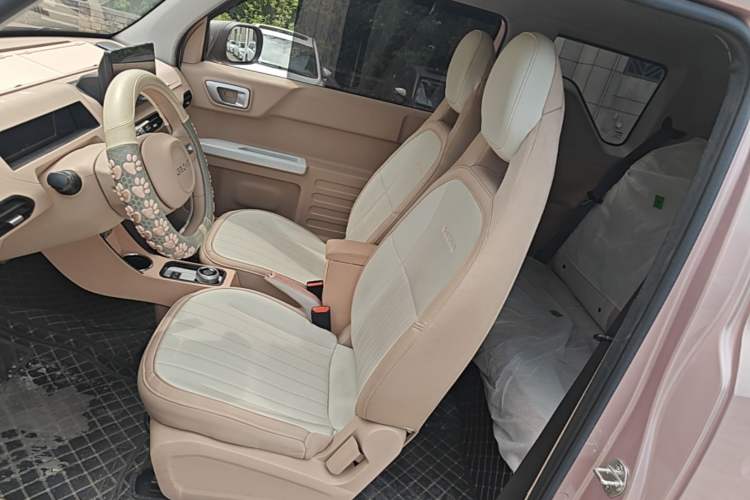Used Geely Galaxy Panda 2023 Panda Mini 200km Endurance Bear Left Front Seat