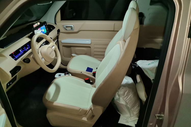 Used Geely Galaxy Panda 2023 Panda Mini 200km Endurance Bear Left Front Seat