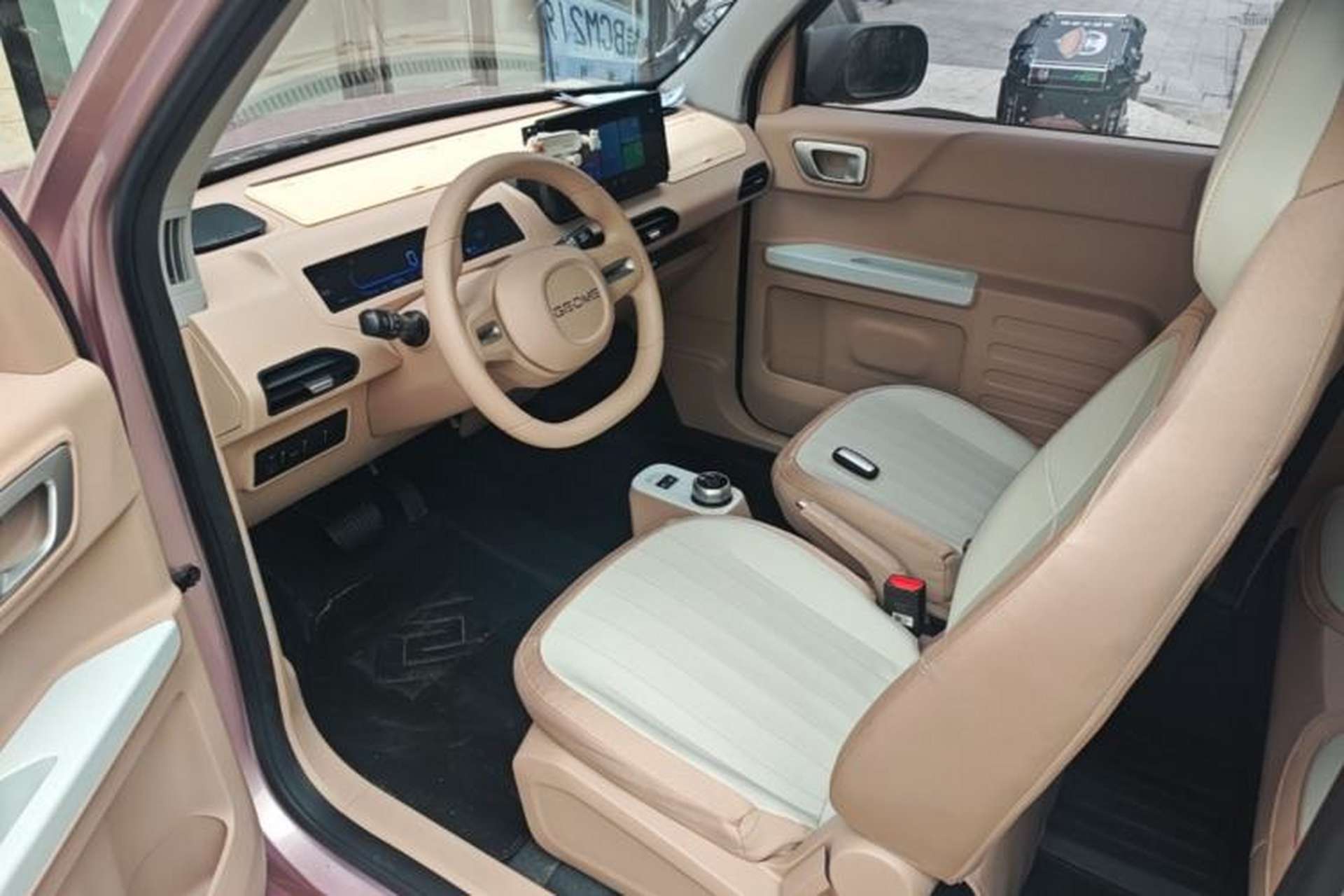 Used Geely Galaxy Panda 2023 Panda Mini 200km Endurance Bear Left Front Seat