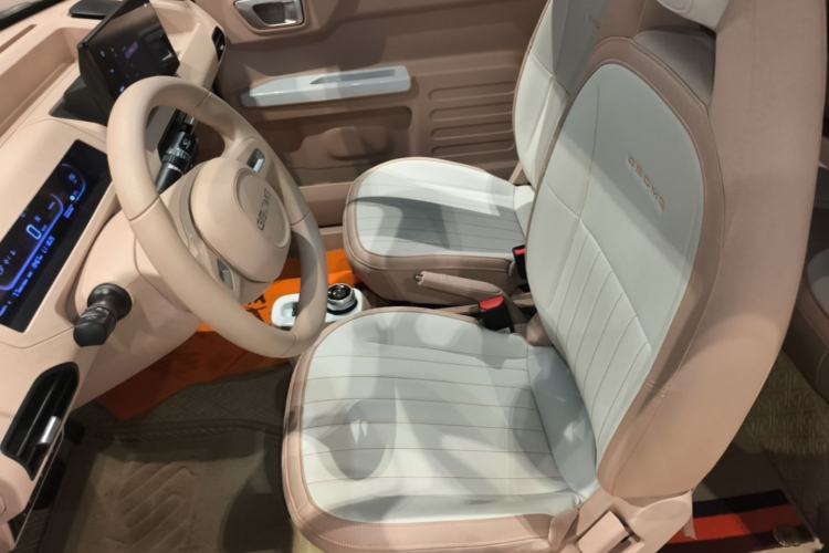 Used Geely Galaxy Panda 2023 Panda Mini 200km Endurance Bear Left Front Seat