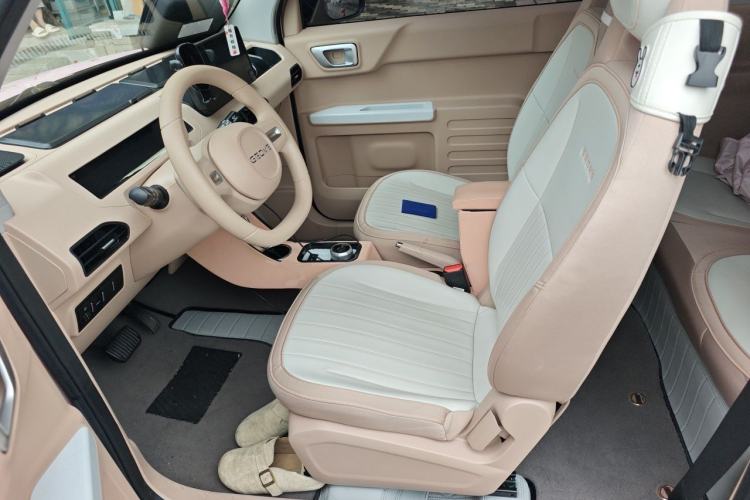 Used Geely Galaxy Panda 2023 Panda Mini 200km Endurance Bear Left Front Seat